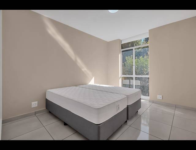 3 BEDROOM APARTMENT FOR SALE IN SANDOWN